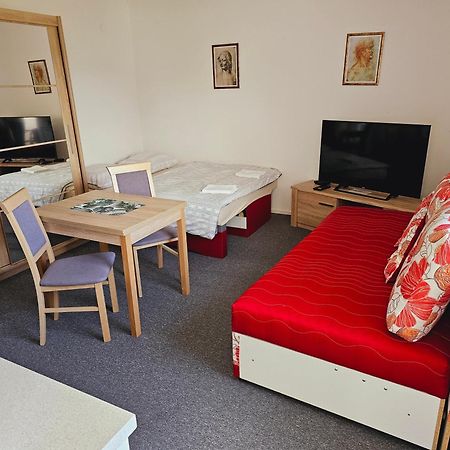 Apartmany Summit Bešeňová Buitenkant foto