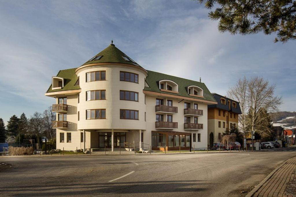 Apartmany Summit Bešeňová Buitenkant foto